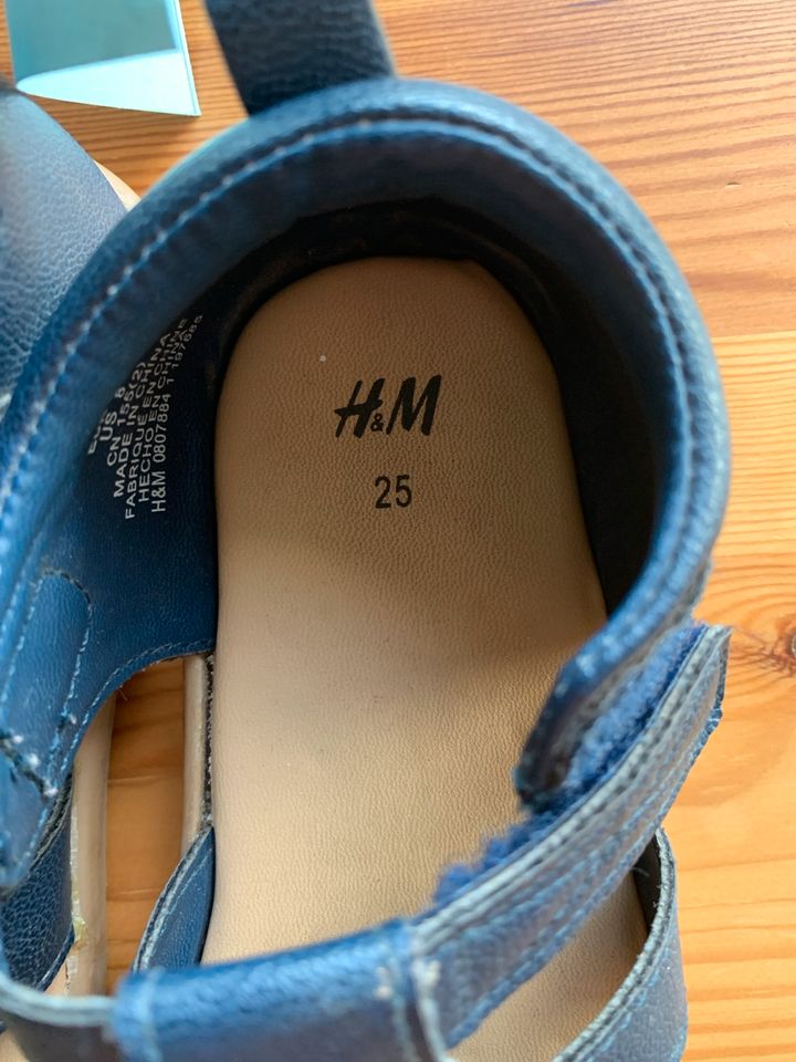 Sandalen von H&M in Marburg