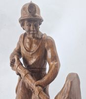 Holzstatue Bergmann mit Pickhammer an der Kohle Saarland - Heusweiler Vorschau