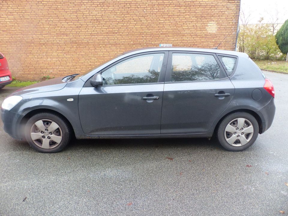 Kia Ceed 1.4 Klima Sitzheizung in Flensburg