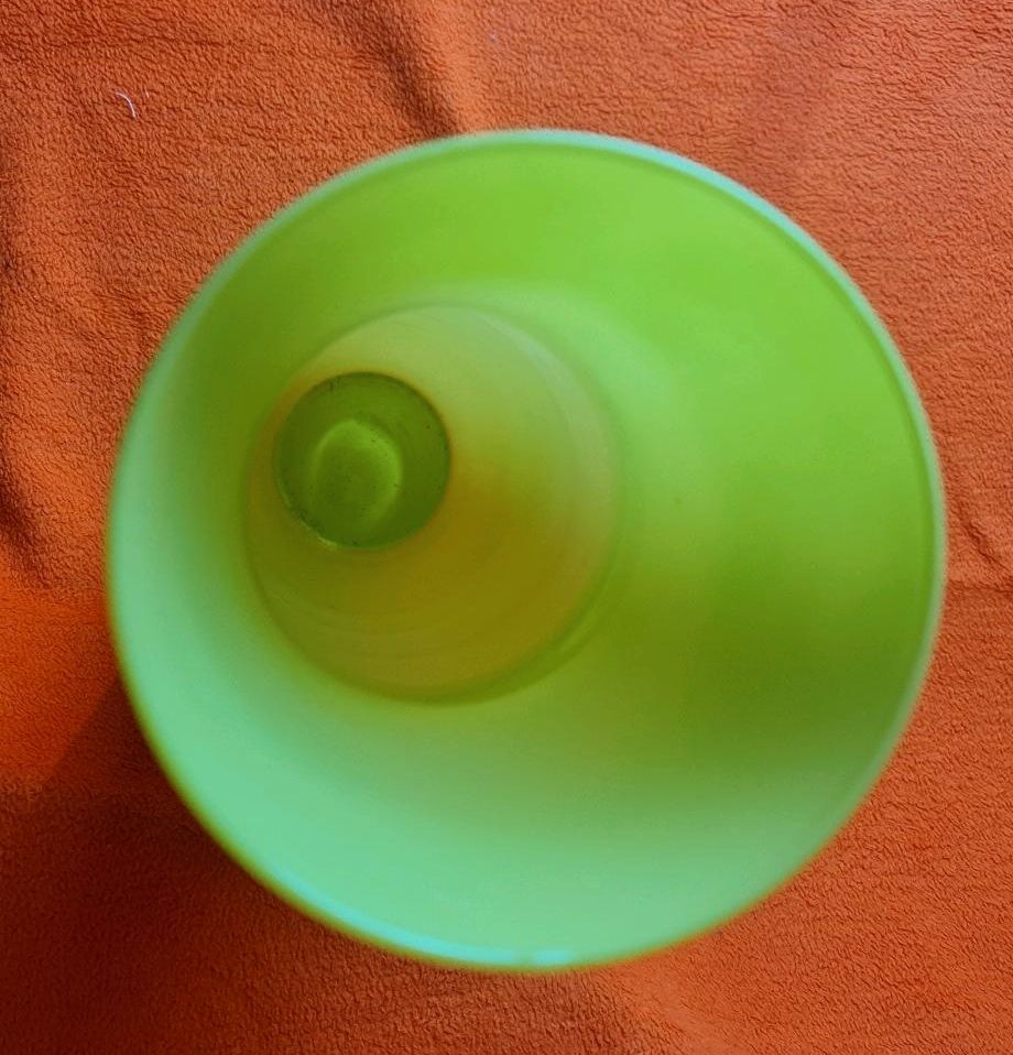 Bodenvase Vase Apfelgrün Glasvase in Espelkamp