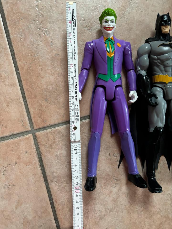 Figuren Badman Jocker Riddler ca 30cm groß in Neunkirchen Siegerland