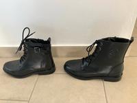 Zwei einzelne Stiefeletten Gr 38 schwarz Niedersachsen - Hessisch Oldendorf Vorschau