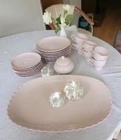 Hutschenreuther Porcelaine Rosé Kaffeegeschirr  6 Pers. + Ersatz Niedersachsen - Langenhagen Vorschau