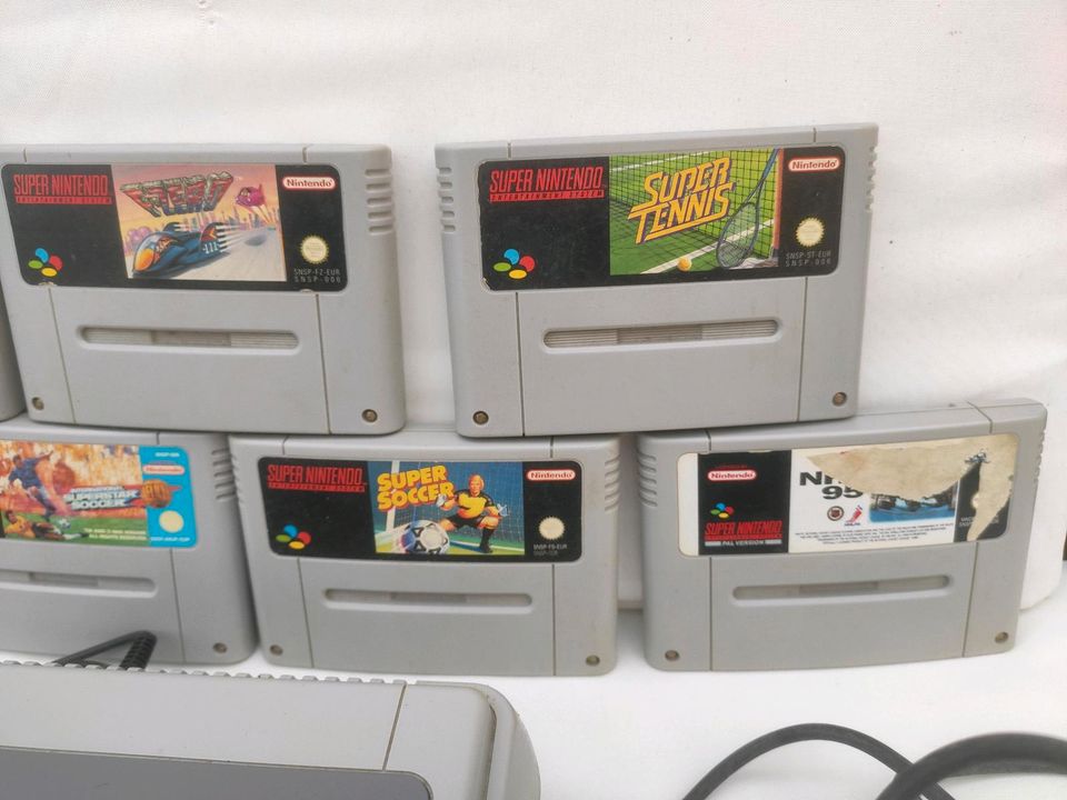 Super Nintendo mit 7 Spielen in Schweinfurt