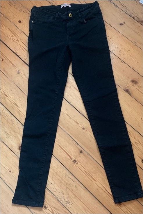 NOA NOA Jeans schwarz Größe 49 Top in Schwerin