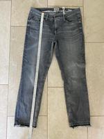 CAMBIO LIU 7/8 Jeans ausgefranst Gr. 42 / US 12 Grau München - Pasing-Obermenzing Vorschau