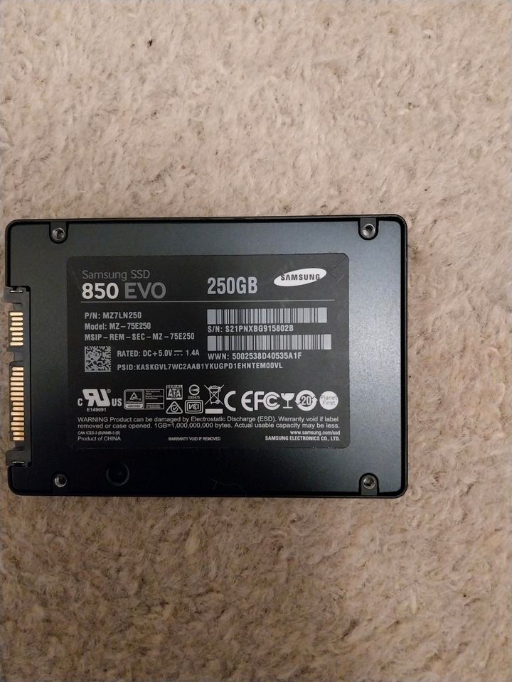 Samsung 850 EVO interne SSD 250GB , 540 MB/s(6,4 cm (2,5 Zoll), S in Müllheim