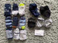 Set aus 14 Paar Socken Kinder Größe 28/30 // Versand 2€ München - Bogenhausen Vorschau