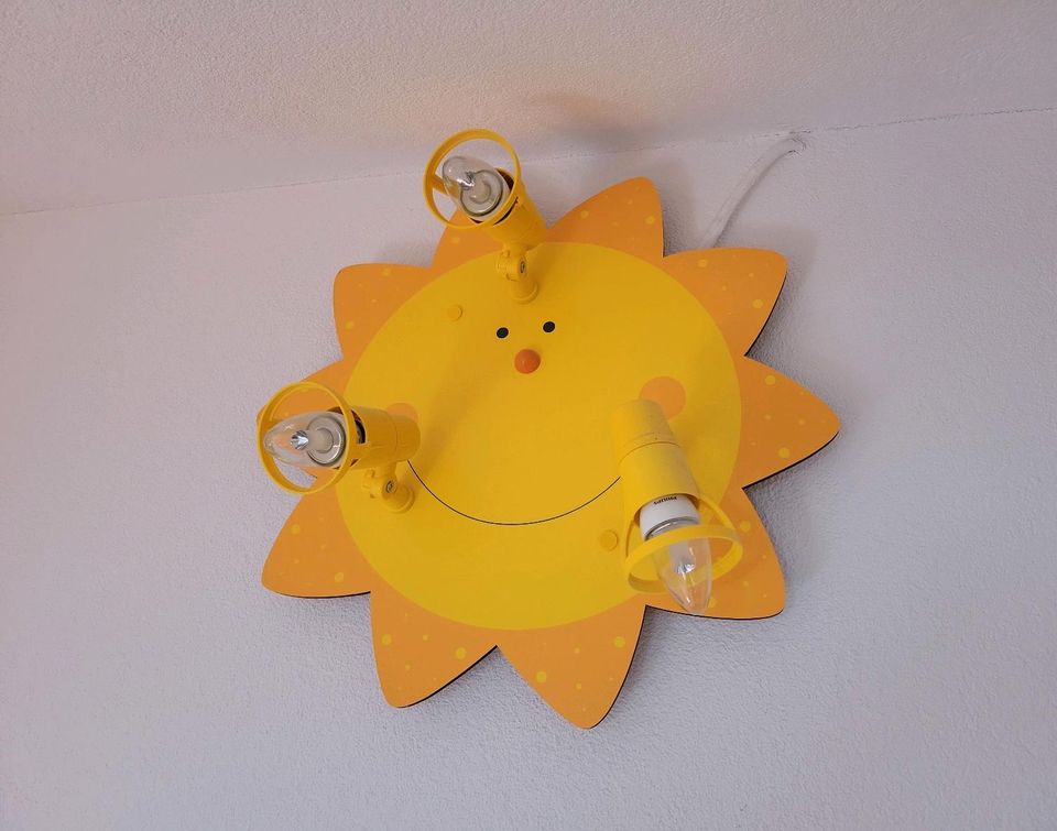 niedliche Deckenleuchte Lampe für Kinderzimmer Sonne in Kirchardt