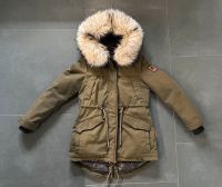 Wintermantel Navahoo Gr. 38 M Khaki grün Sachsen - Taura Vorschau