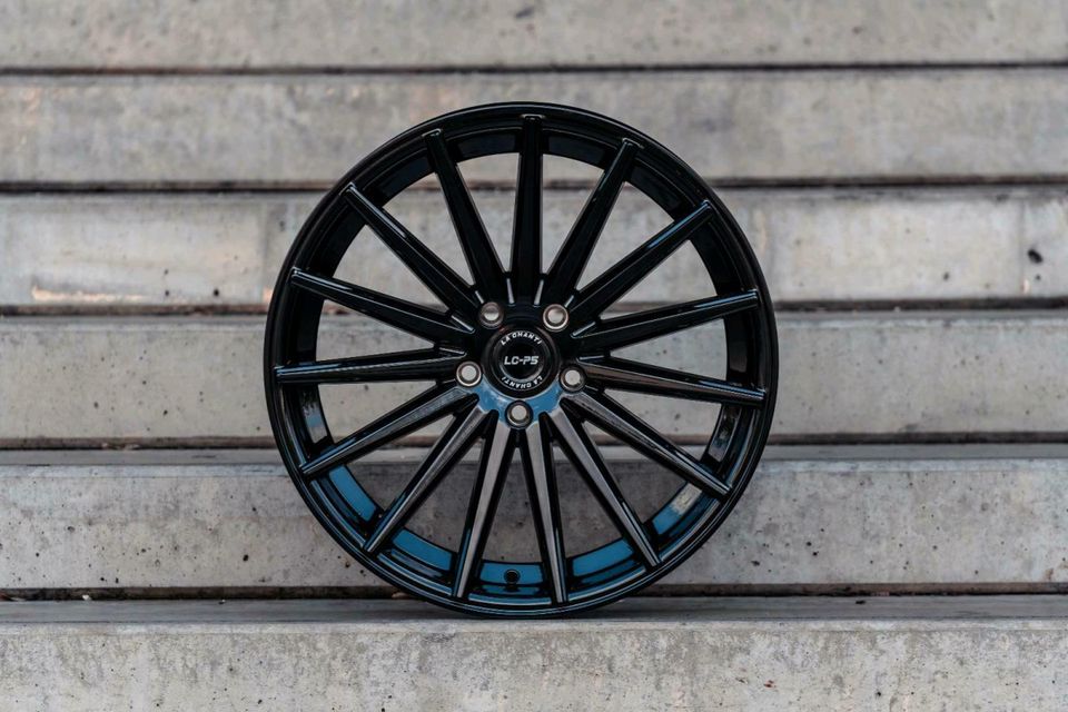 La Chanti LCP5 Concave 19 Zoll Alufelgen 8.5x19 9.5x19 Mercedes in Marbach am Neckar