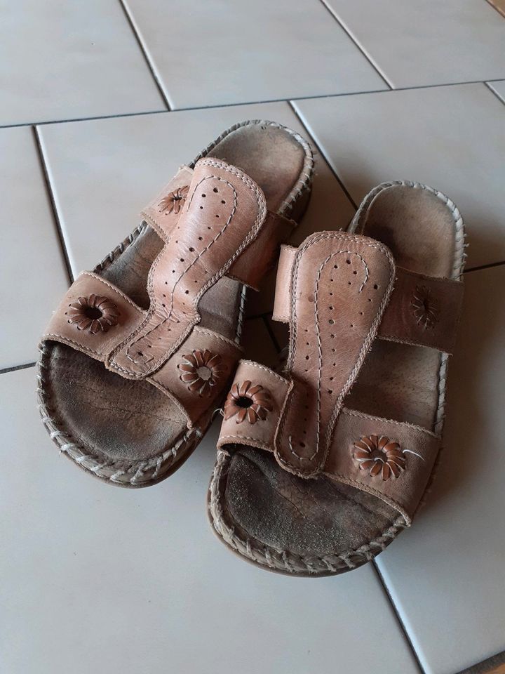 Rieker Sandalen Schlappen braun beige camel Größe 39 in Hohentengen