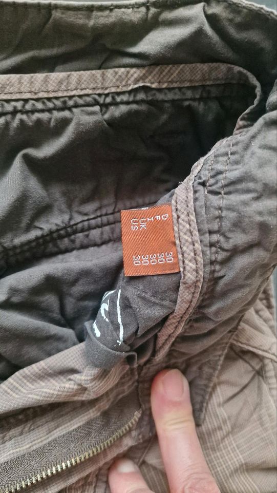 Esprit Shorts Cargo  Gr30 in Frickenhausen