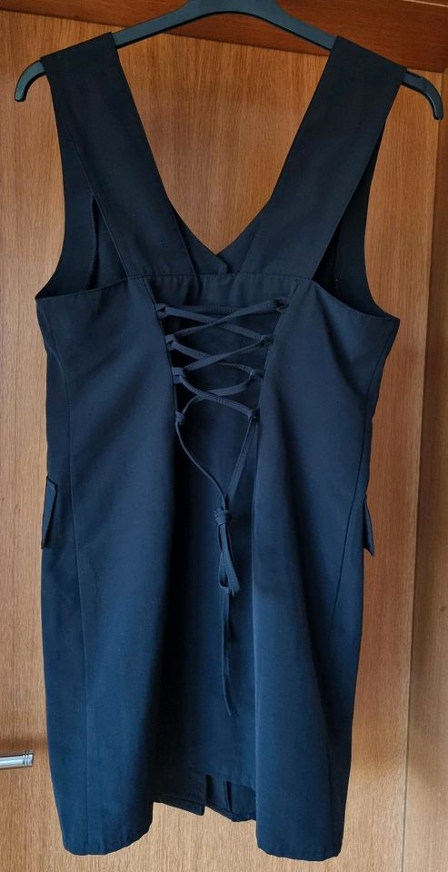 Kleid mit Schnürung Gr.38 Trägerkleid Etuikleid Damenkleid s m 36 in Hilchenbach