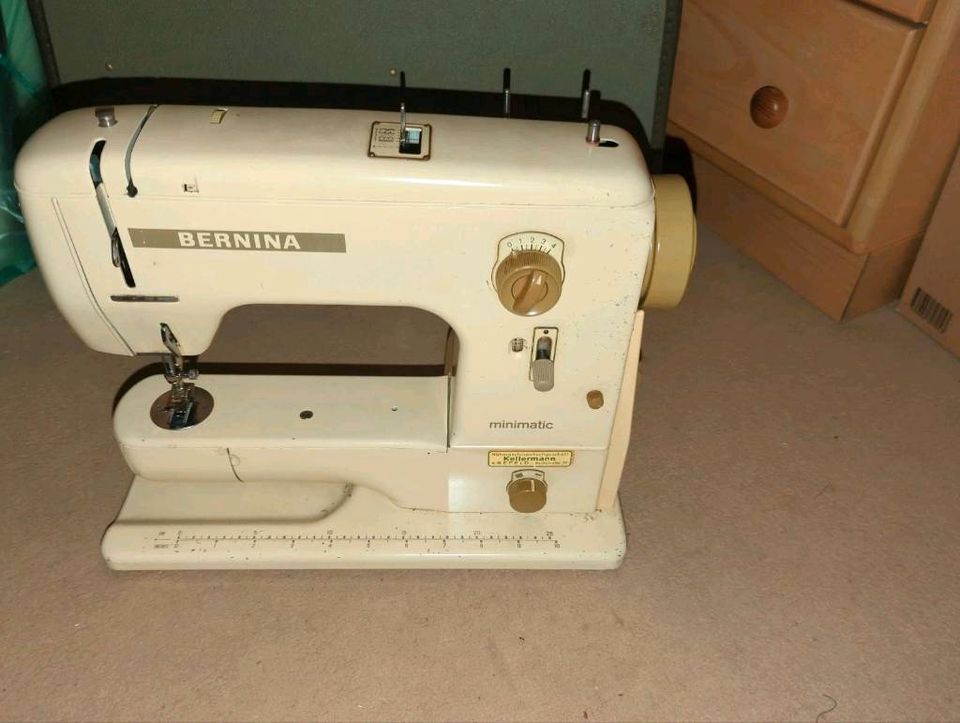 Bernina minimatic Nähmaschine in Aachen