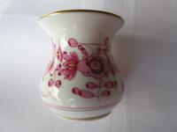 Meissen kleine Vase Indisch Purpur mit Gold, 1. Wahl Hessen - Waldeck Vorschau
