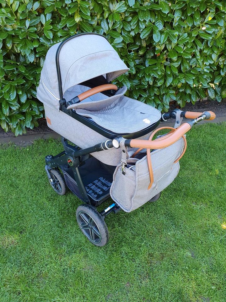 Hartan R1 GTS Kinderwagen mit viel Zubehör in Westerhorn