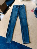 Levis Jeans Damen Mädchen High Super Skinny  W 27 L 32 Niedersachsen - Oyten Vorschau