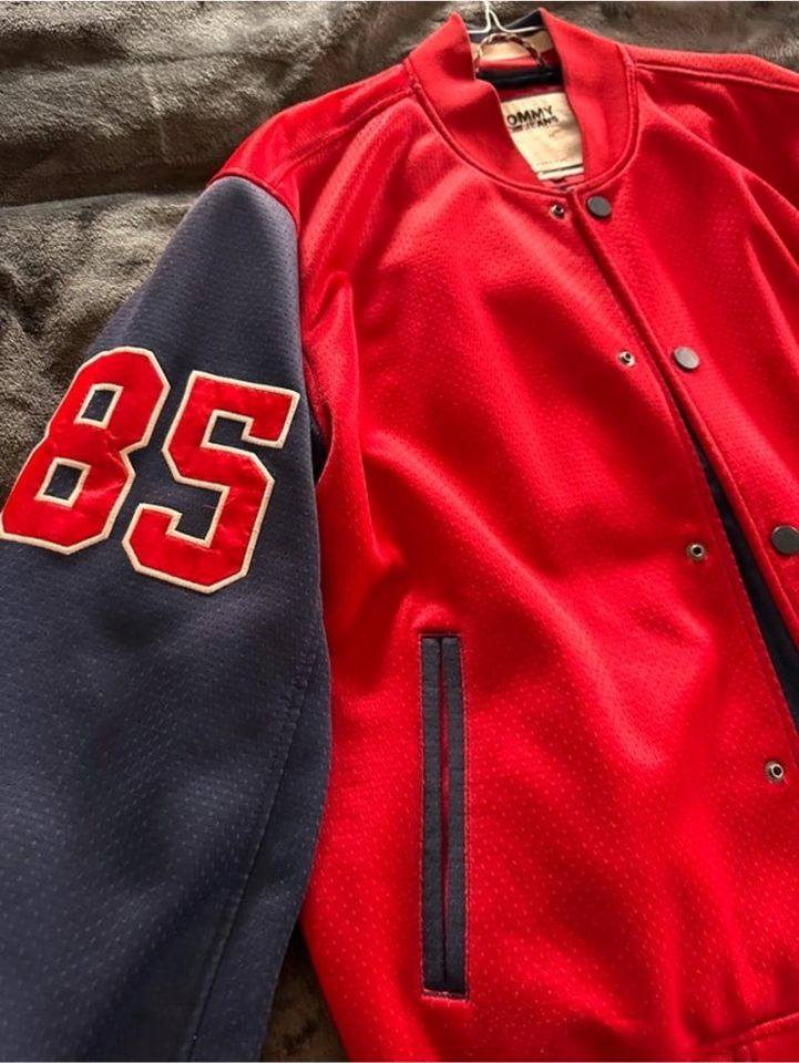 Tommy Jeans Collegejacke / Bomberjacke, Tommy Hilfiger in Bayreuth