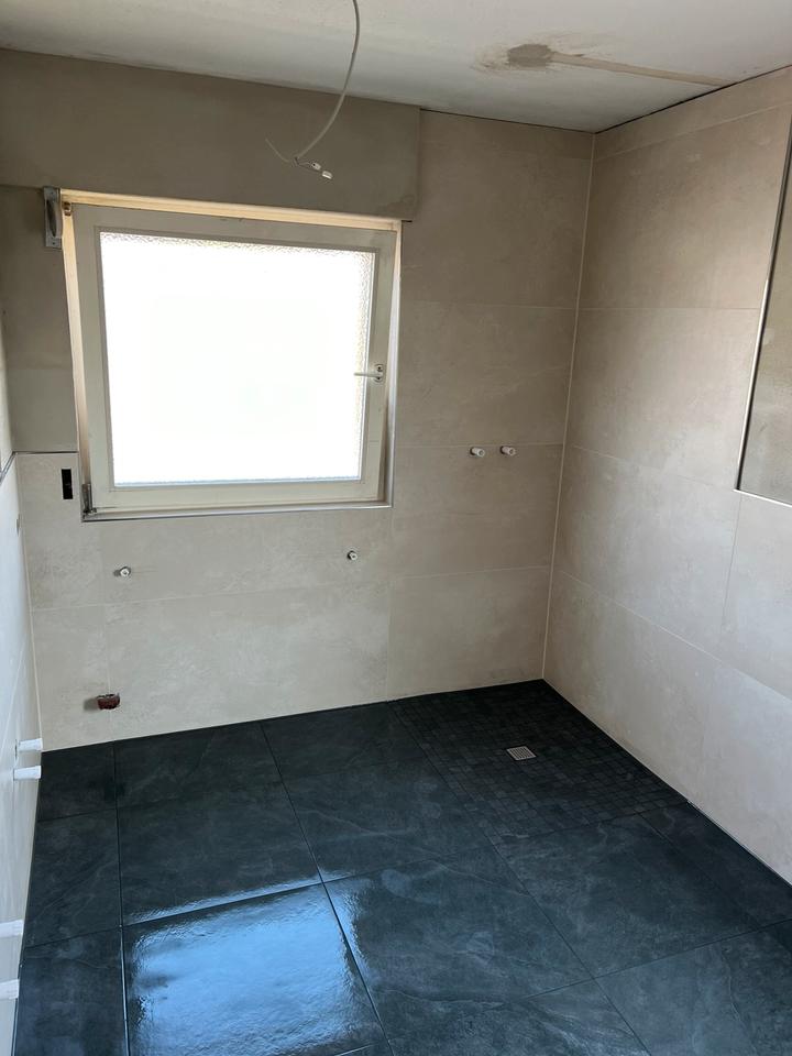 Fliesen Fliesenleger Umbau Renovieren Neubau Altbau Badezimmer in Bayreuth