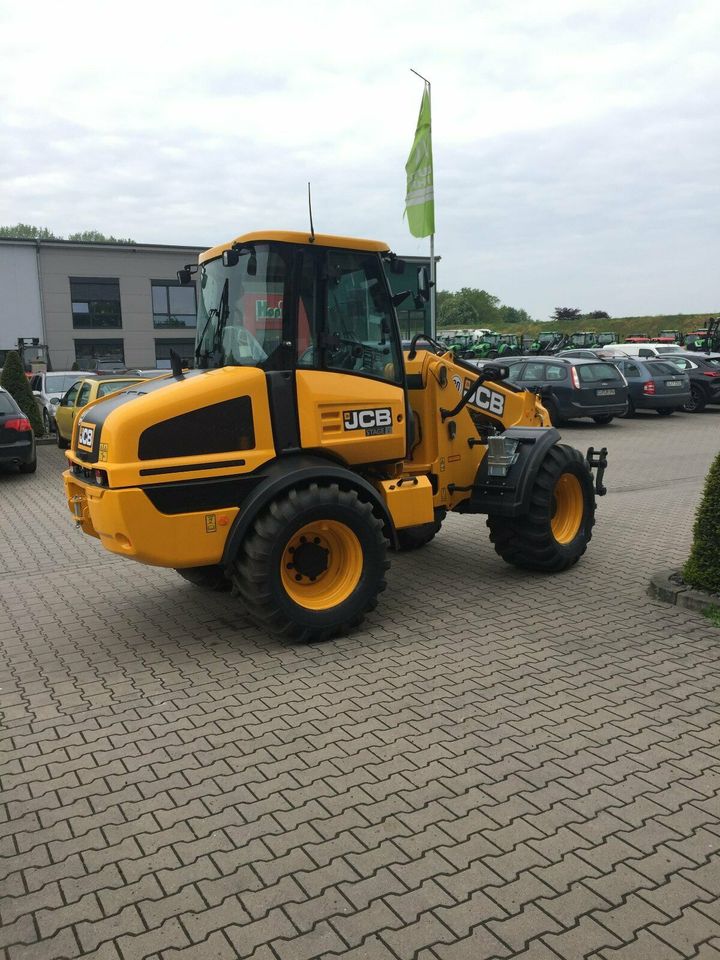 JCB TM 220 Tele-Radlader 20km/h in Bakum