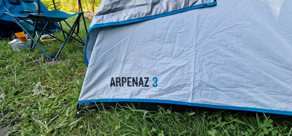 Quechua Arpenaz 3 Camping-Zelt, 3 Mann in Bad Segeberg