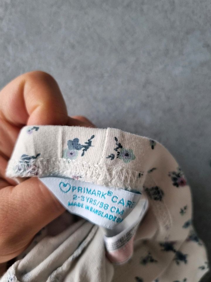 Baby mädchen kleiderpaket in Höchst im Odenwald