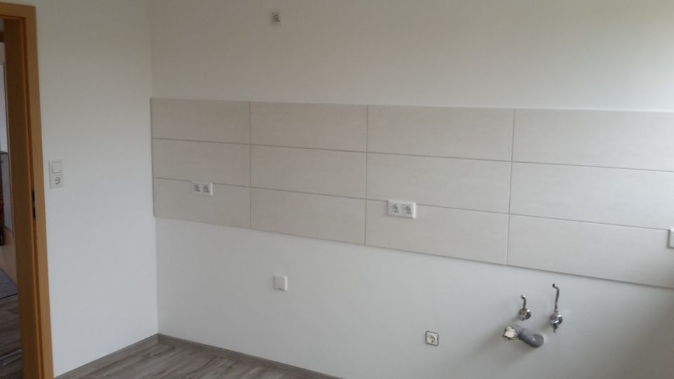 Sehr schöne u. helle 3 Zimmer DG-Wohnung mit Balkon in Sarstedt in Sarstedt