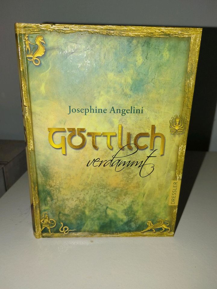 Josephine Angelini- -Göttlich Band 1-3 in Brome