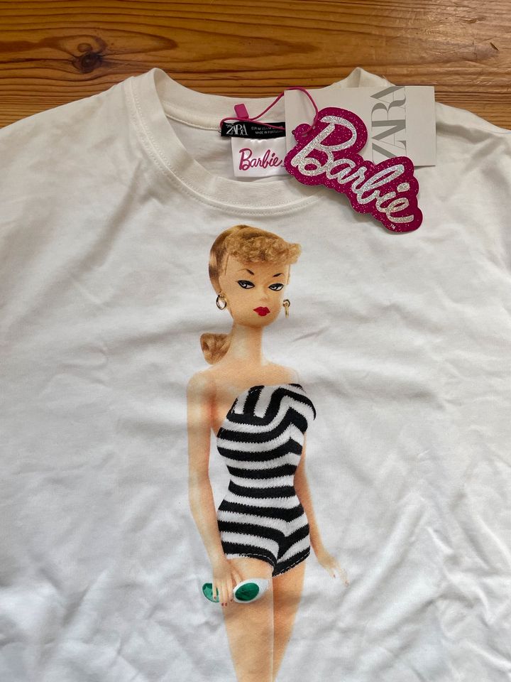 Zara Original Barbie Shirt mit Etikett in Berlin