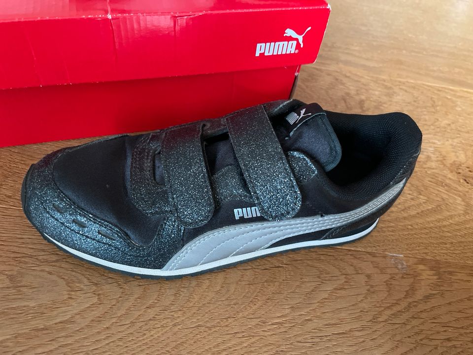 Puma Sneaker, Turnschuhe, 33 in Baltmannsweiler