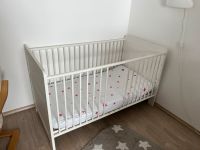 Kinderbett babybett gitterbett weiß holz Alvi Matratze Nordrhein-Westfalen - Bergisch Gladbach Vorschau