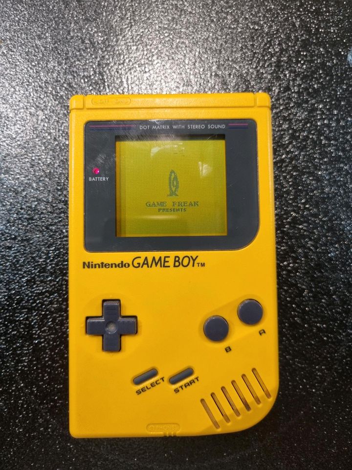 Nintendo Game Boy Classic Model: DMG-01 in Ahrensburg