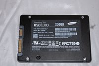 SAMSUNG SSD 850 EVO 250 GB FESTLATTE Essen - Essen-Borbeck Vorschau