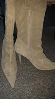beige CREME Stiefel, für den spätherbst, Muster, Wildleder, gr37 Berlin - Wilmersdorf Vorschau