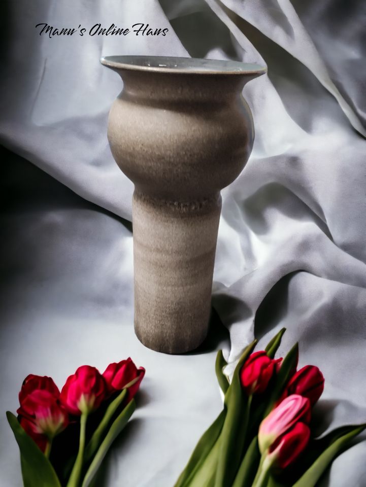Vase Steinvase Pflanzgefäß Blumenvase Garten in Weißwasser