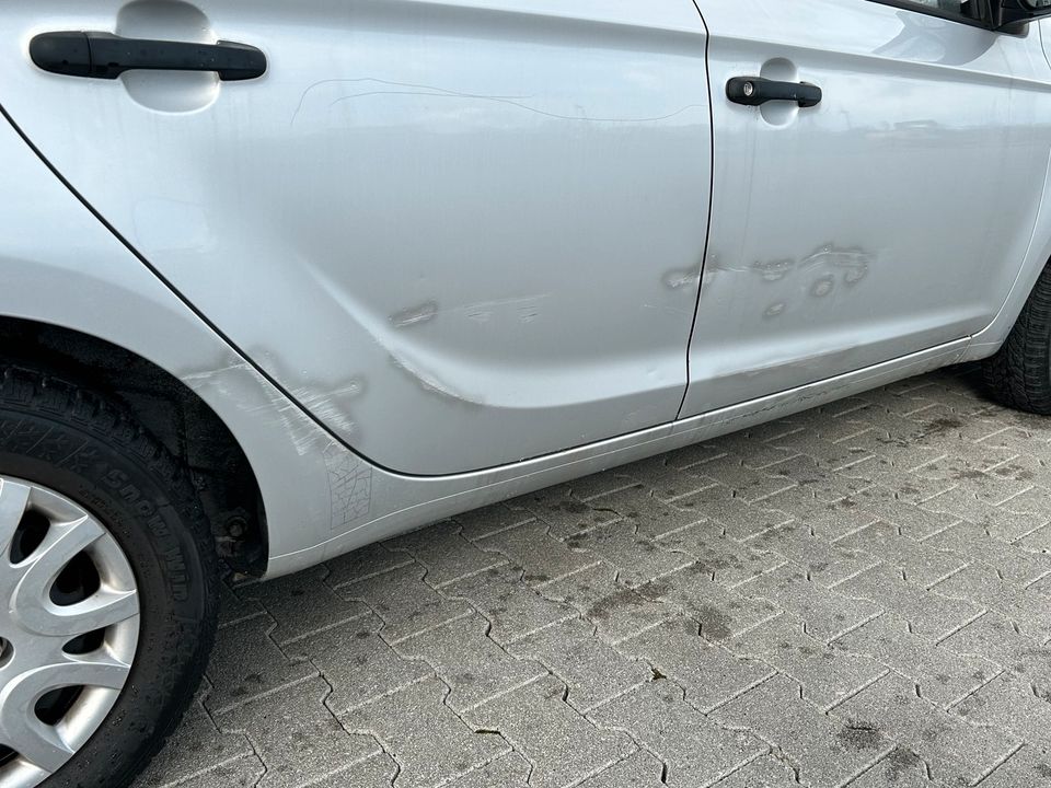 Hyundai I20 HU&AU Neu in Borken