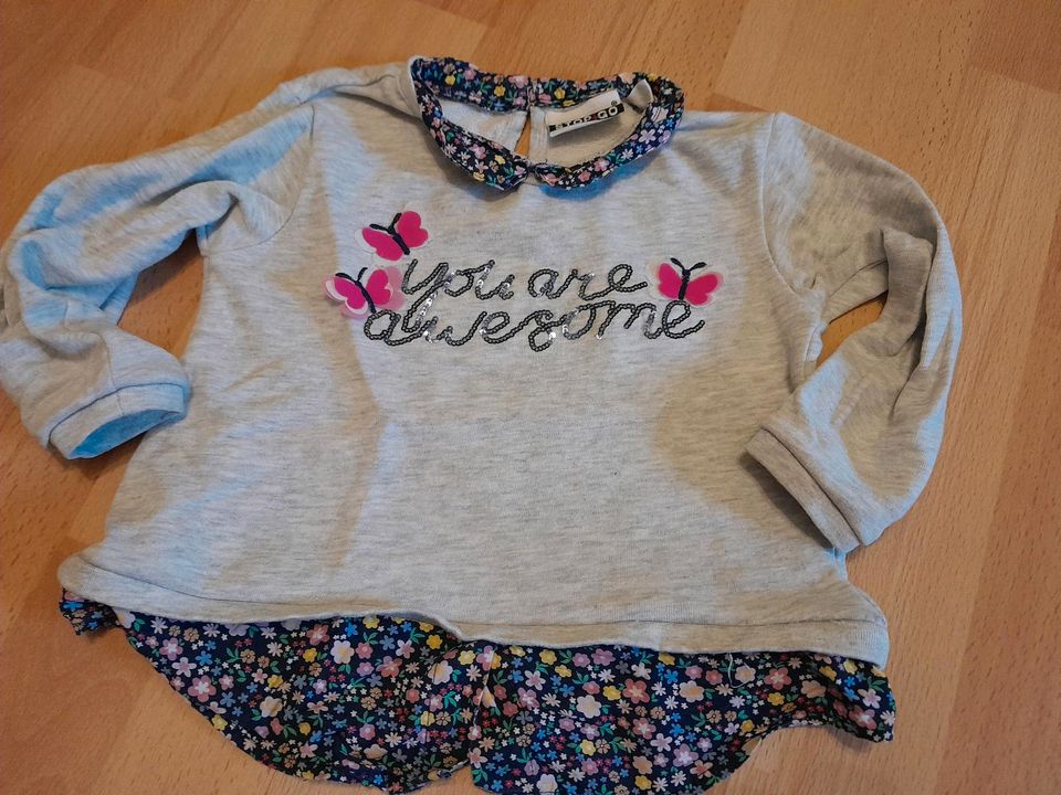 Pullover Bluse Blümchen 92 in Großweitzschen