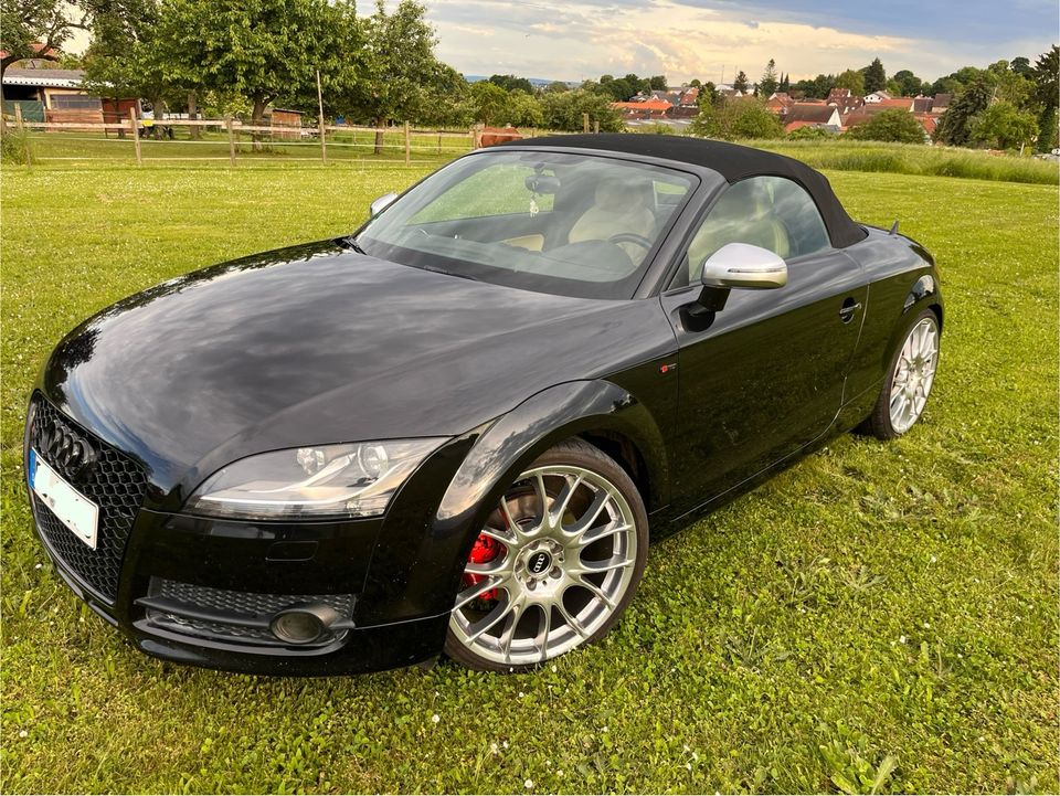 Audi TT Roadster 2,0 T kein Quattro in Niddatal