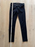 Levi's Jeans, Black Label, schwarz, Skinny, Gr. 28/34 Köln - Porz Vorschau