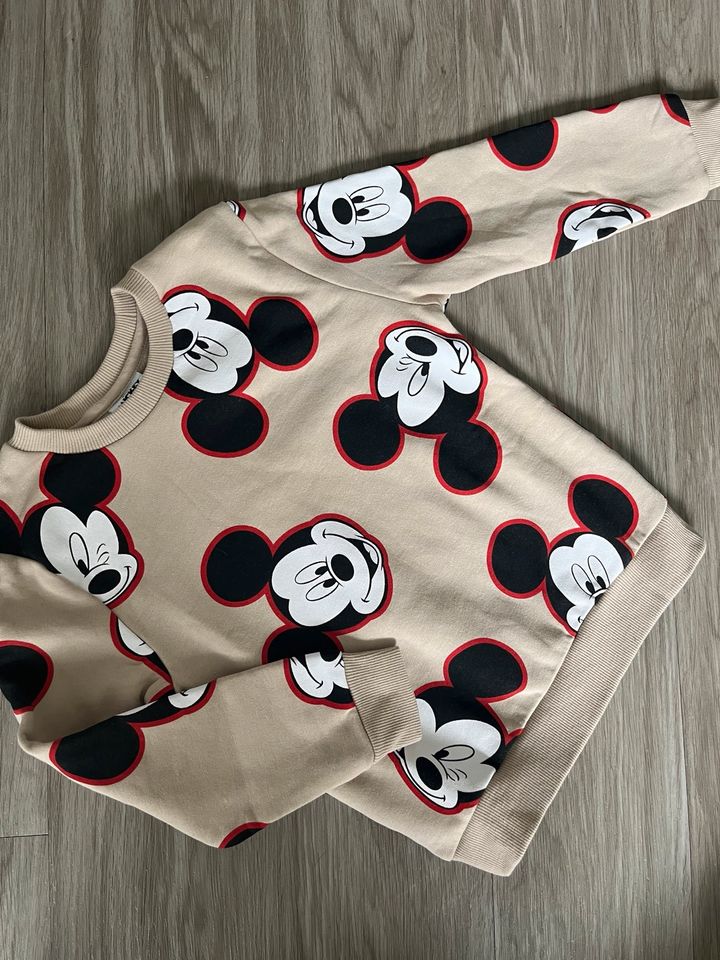 Disney Pullover Größe 116 neu Mickey Maus in Kiel