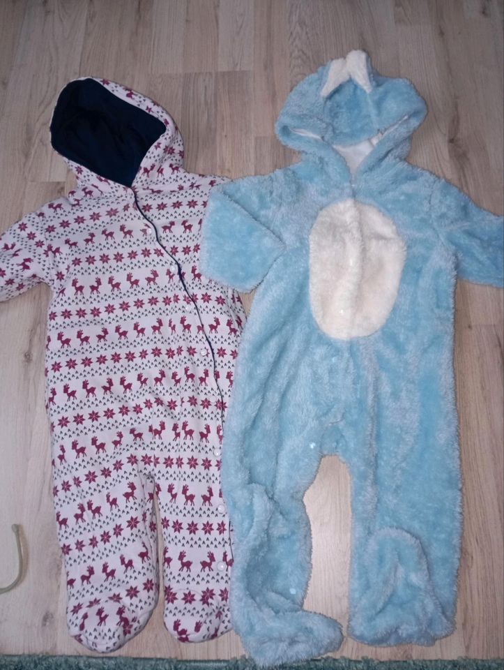 Set 74 Junge, Overalls, Hosen, Schuhe in Prosigk