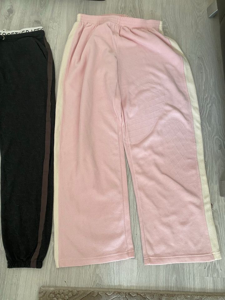 Sporthosen L und XL Neu Je 10.00€ in Bremen