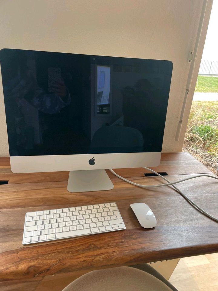 iMac Retina 4K, 21,5", 2019 in Tübingen