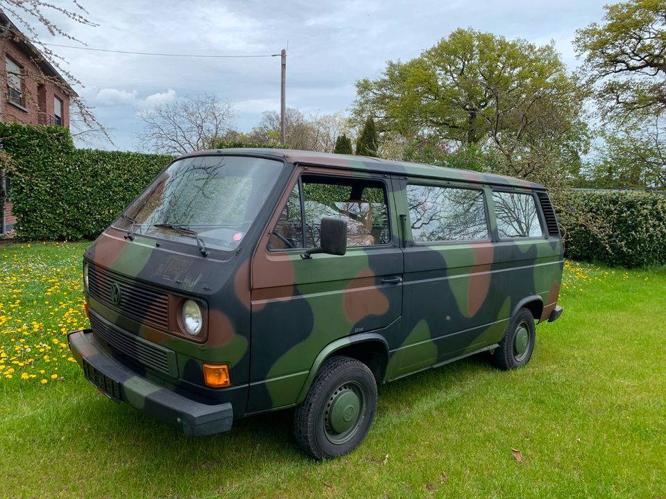 VW T3 Bundeswehr Bulli -  super Originalzustand, nur 22.060 km in Kevelaer