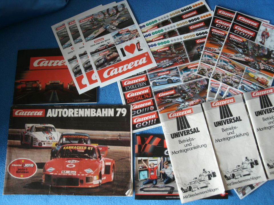 Carrera, 124, 132, 1979 Prospekt, Aufkleber, 3x Streckenplan usw. in Zirndorf