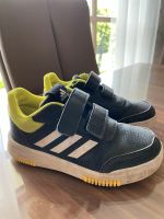 Turnschuhe Adidas, Gr. 30! Bayern - Niederviehbach Vorschau