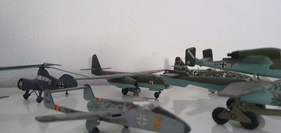 Flugzeugmodelle Projekte Modelle Plastikmodelle fertig gebaut in Bad Klosterlausnitz