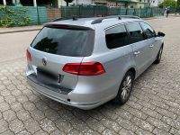 VW Passat B7 2,0TDI Automatik Kombi Grau Baden-Württemberg - Kirchardt Vorschau