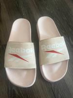 Reebok Schlappen Slides Adiletten Gr. 38,5 Rosa Stuttgart - Stuttgart-Ost Vorschau